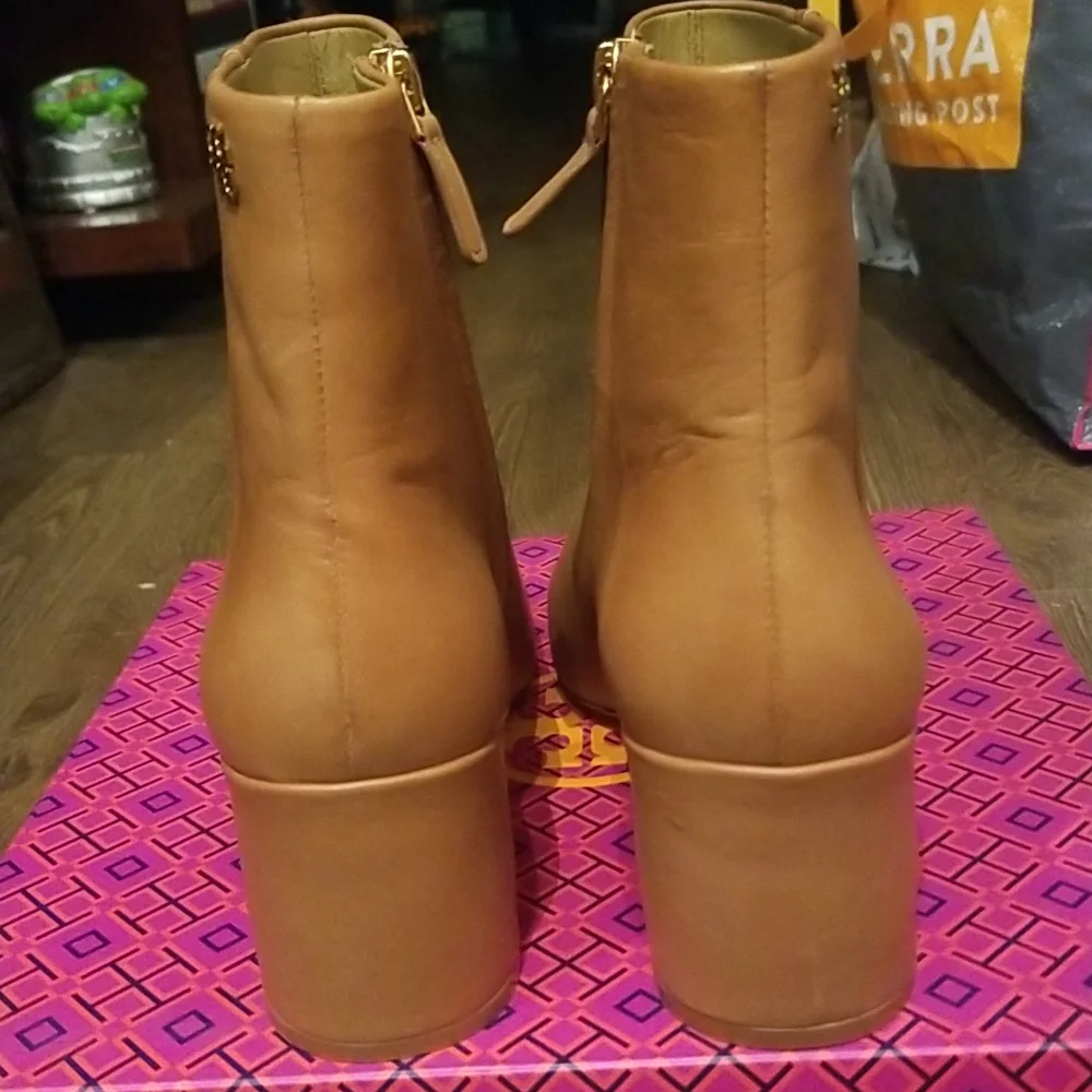 New Tory Burch Juliana 2 Leather Bootie Size 10 - Picture 7 of 12
